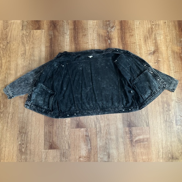 POL Black Corduroy Studded Jacket - Picture 15 of 15